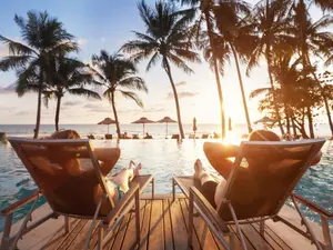 Which celebrity loves to go on vacation?